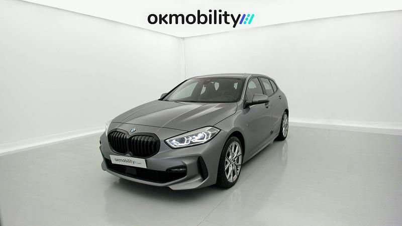 Skyscraper grau Usado 2024 BMW 118 M Sport Utilitario | 24.651 € (Precio justo) - Imagen 1/4