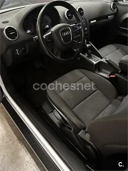 Usado Audi A3 Ambition 105 CV (77 kW) 2011 Blanco Utilitario