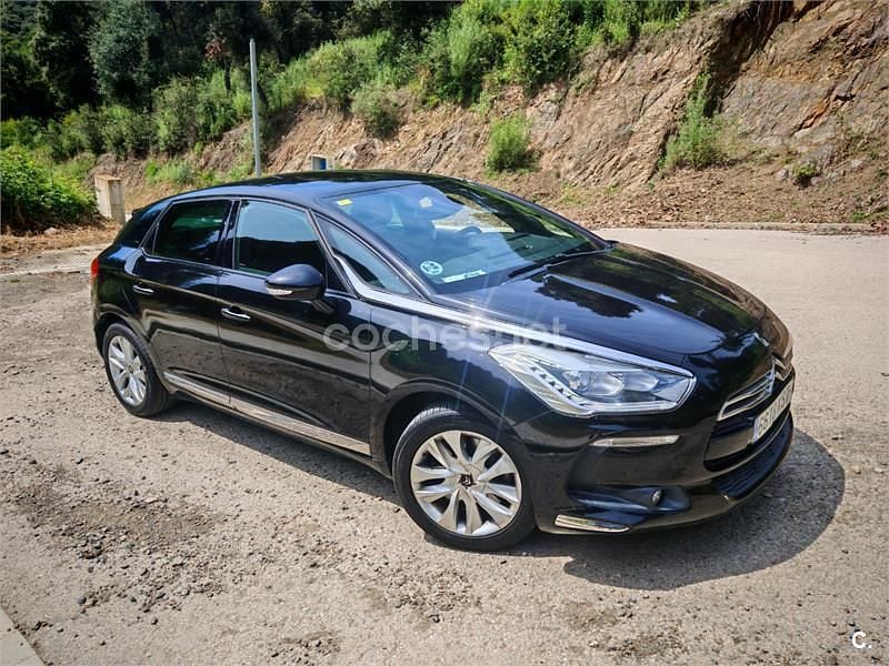 Usado Citroën DS5 163 CV (119 kW) 2014 Negro Utilitario