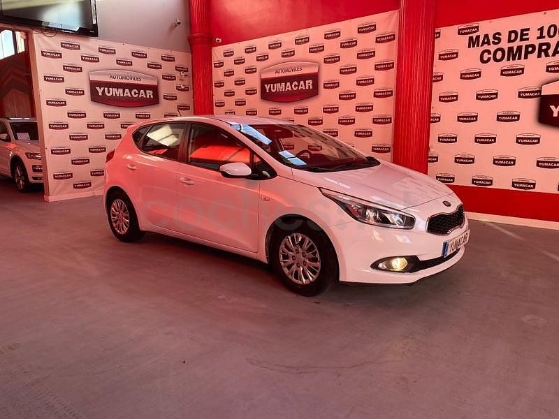 Usado Kia Ceed 100 CV (73 kW) 2013 Blanco Utilitario