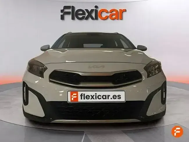 Usado Kia XCeed 120 CV (88 kW) 2022 Blanco SUV