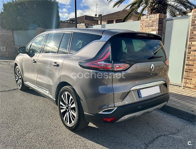 Usado Renault Espace Initiale 160 CV (117 kW) 2016 Gris / plata Monovolumen