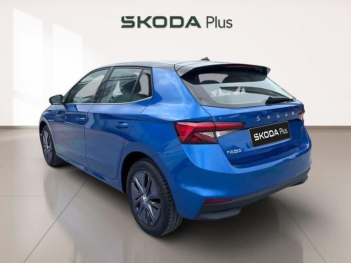 Azul Usado 2023 Skoda Fabia Ambition | 15.900 € (Precio justo) - Imagen 1/4