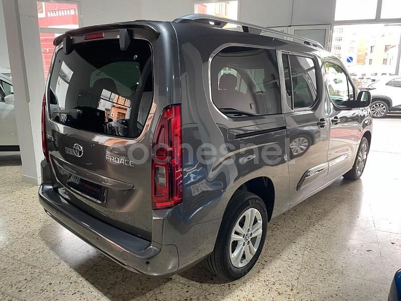 Usado Toyota Proace Verso City 131 CV (96 kW) 2022 Gris / plata Familiar