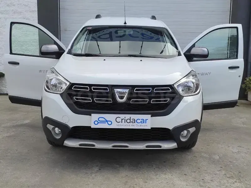 Usado Dacia Dokker 90 CV (66 kW) 2017 Blanco Monovolumen