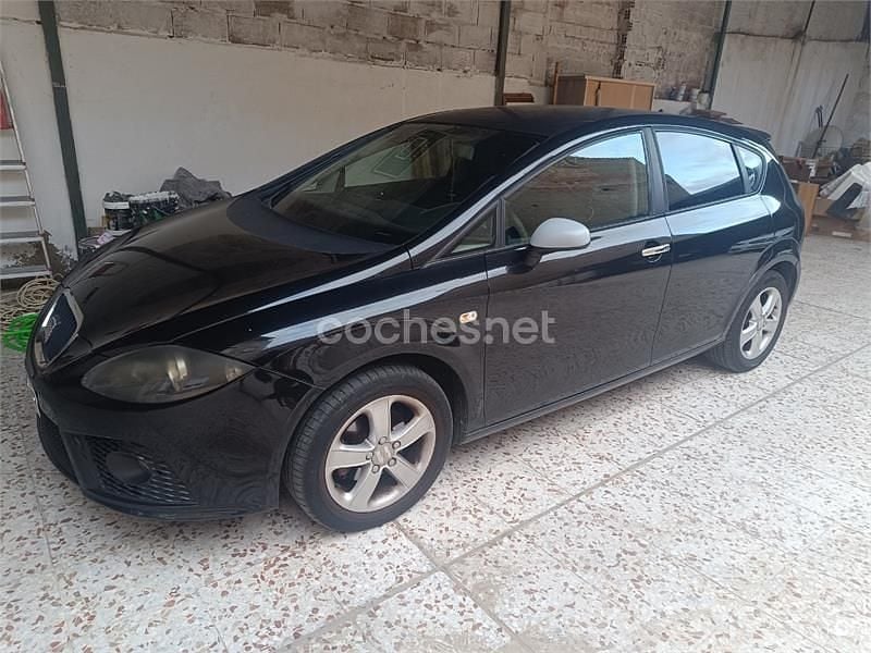 Negro Usado 2007 Seat Leon Sport Berlina | 3500 € (Super precio) - Imagen 1/4
