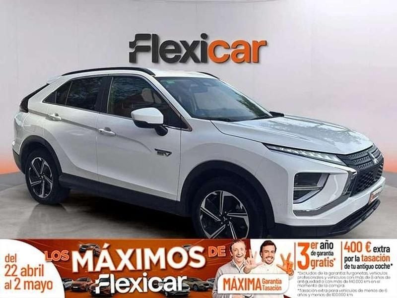 Usado Mitsubishi Eclipse Cross Motion 188 CV (138 kW) 2022 SUV