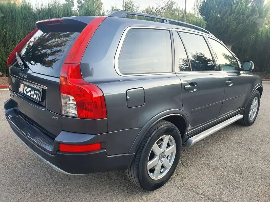 Usado Volvo XC90 Momentum 185 CV (136 kW) 2006 Gris SUV