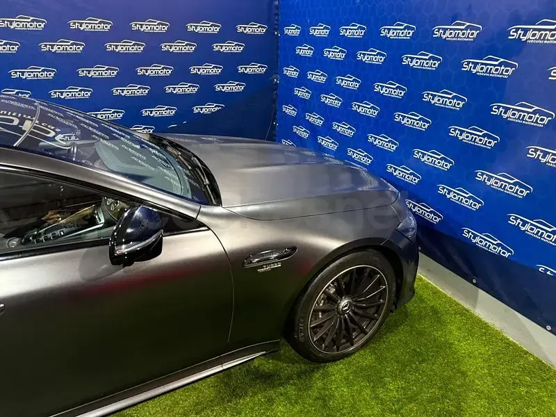 Usado Mercedes AMG GT 53 AMG 435 CV (319 kW) 2022 Gris / plata Coupe