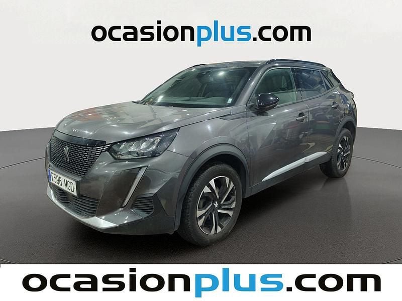Usado Peugeot 2008 Allure 131 CV (96 kW) 2023 Gris SUV