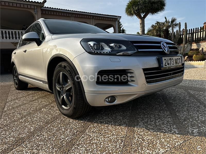 Usado VW Touareg 245 CV (180 kW) 2014 Gris / plata SUV