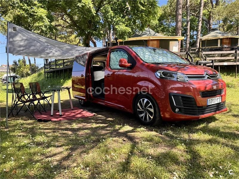 Rojo Usado 2017 Citroën Spacetourer Shine Van | 29.999 € (Caro) - Imagen 1/4