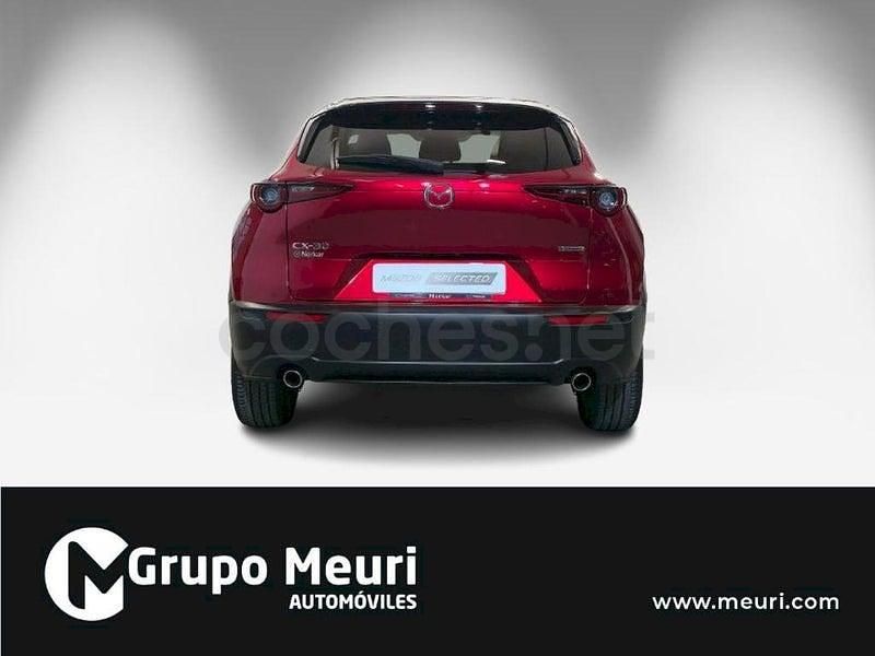 Usado Mazda CX-30 122 HP (89 kW) 2022 Vermelho SUV