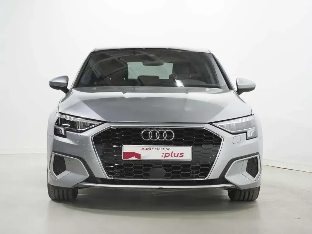 Usado Audi A3 Sportback Advanced 204 CV (150 kW) 2023 Gris Utilitario