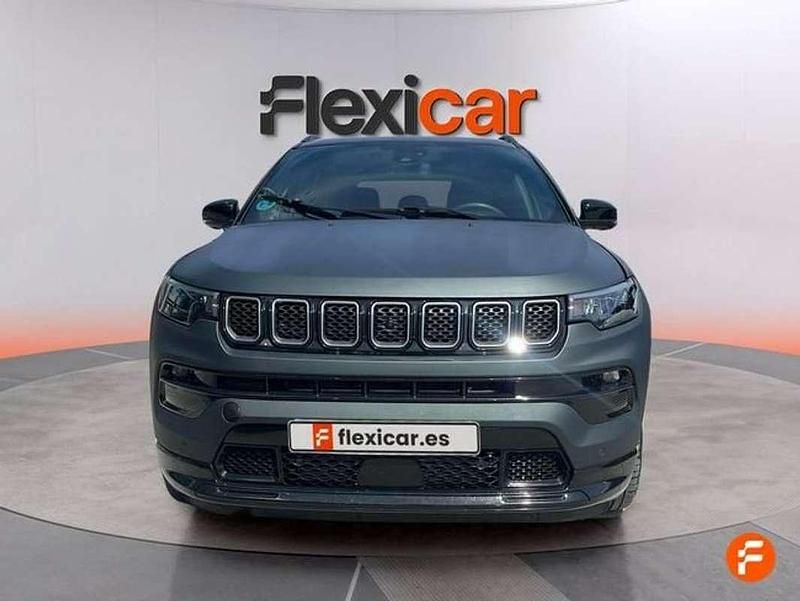 Usado Jeep Compass Longitude 120 CV (88 kW) 2021 Negro SUV