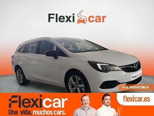 Usado Opel Astra Business 130 CV (95 kW) 2021 Blanco Familiar