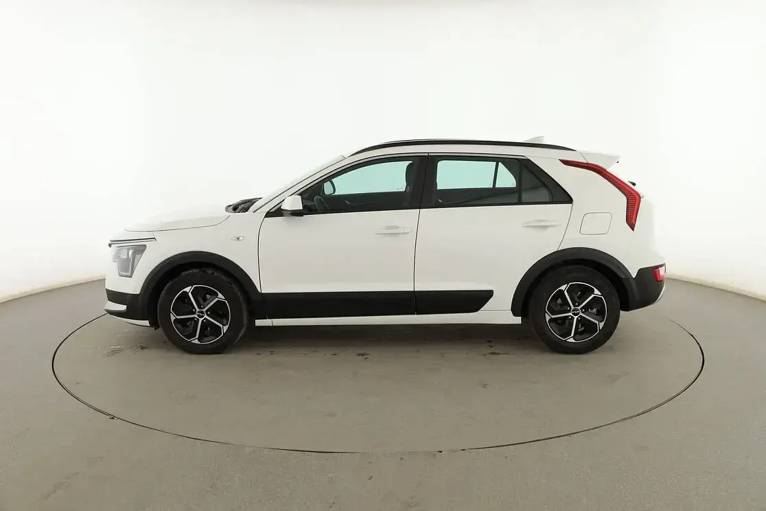Usado Kia Niro 141 CV (103 kW) 2023 Blanco SUV