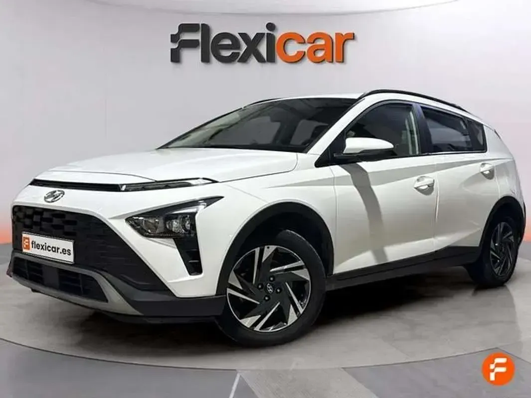 Usado Hyundai Bayon 84 HP (61 kW) 2023 Branco SUV