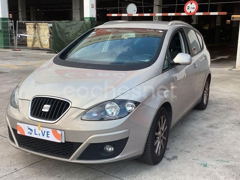 Gris / plata Usado 2010 Seat Altea XL Style Monovolumen | 7500 € (Precio justo) - Imagen 1/4
