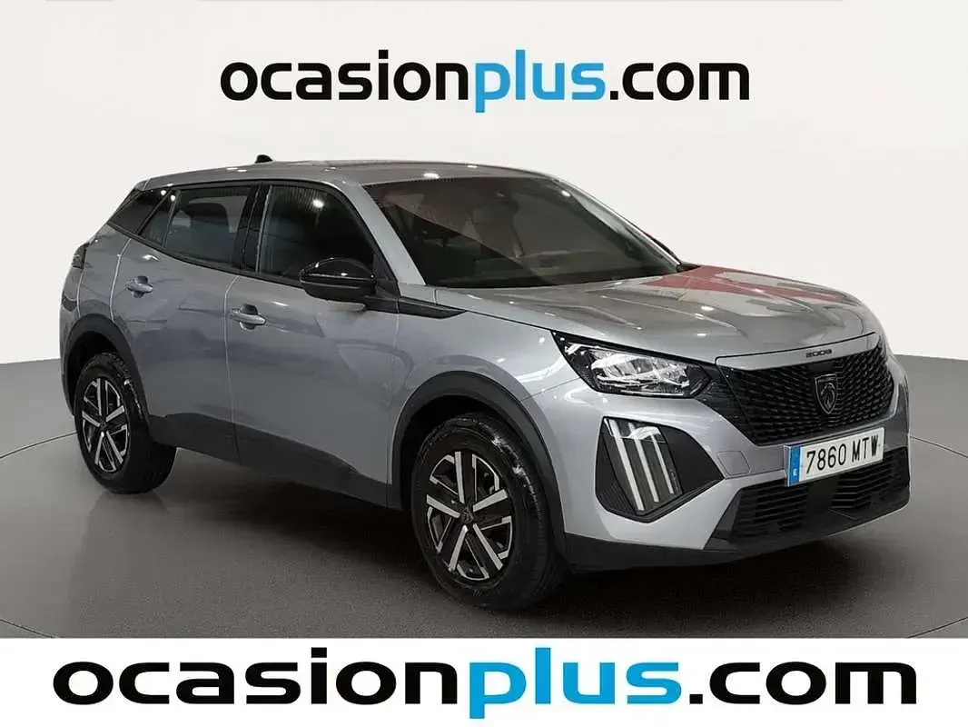 Usado Peugeot 2008 Active 102 CV (75 kW) 2024 Gris SUV