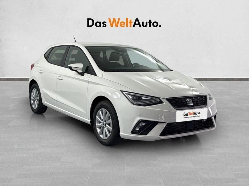 Blanco Nuevo 2025 Seat Ibiza Style Utilitario | 19.900 € (Un poco caro) - Imagen 1/4