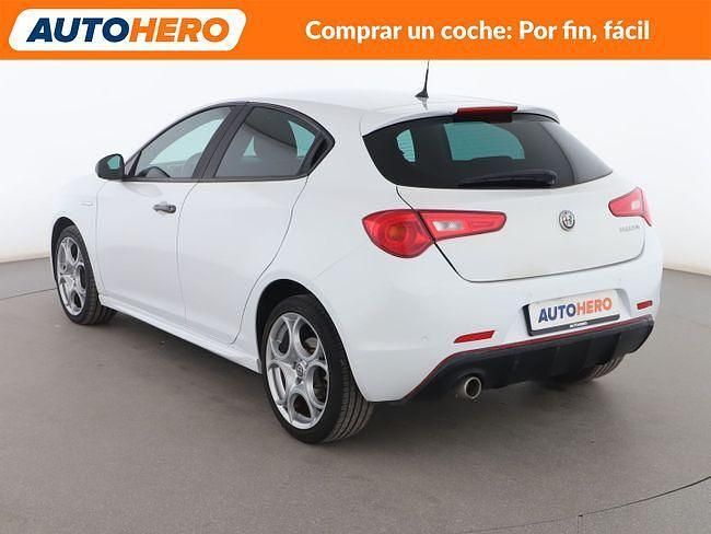 Usado Alfa Romeo Giulietta Super 121 CV (88 kW) 2017 Blanco Utilitario