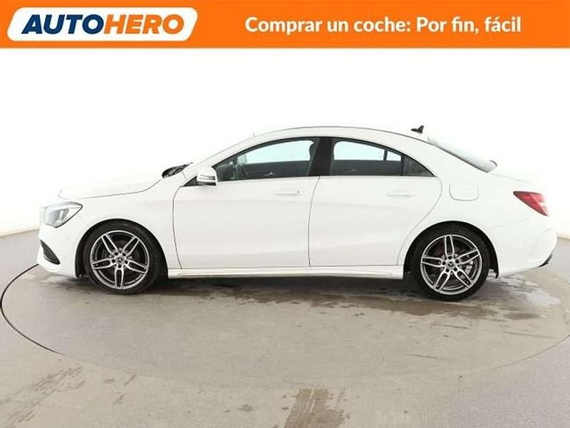 Usado Mercedes CLA200 AMG line 136 CV (100 kW) 2018 Blanco Berlina