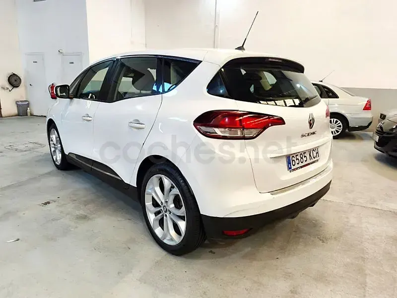 Usado Renault Scénic Life 95 CV (69 kW) 2017 Blanco Monovolumen
