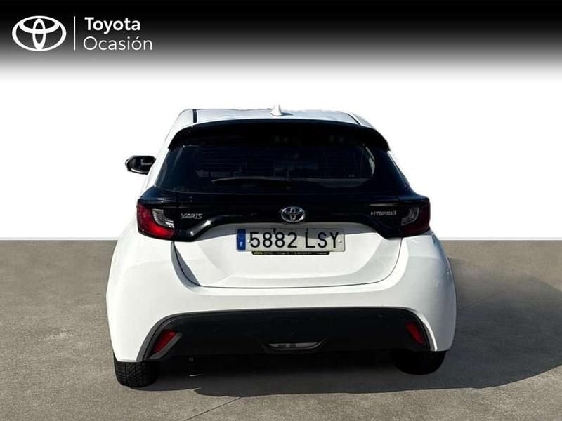 Usado Toyota Yaris Hybrid Business Edition 116 CV (85 kW) 2021 Blanco Utilitario