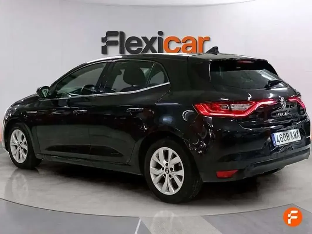 Begagnad Renault Mégane Bose Edition 116 HK (85 kW) 2018 Svart Halvkombi
