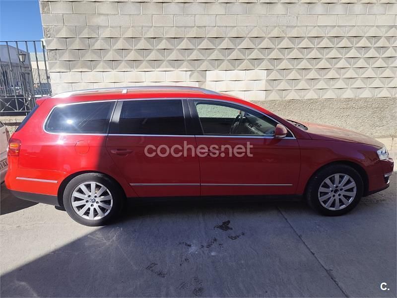 Usado VW Passat Advance 140 CV (102 kW) 2008 Rojo Familiar