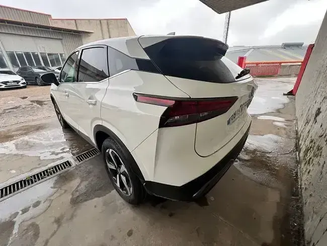 Usado Nissan Qashqai N-Connecta 190 CV (139 kW) 2023 Blanco SUV