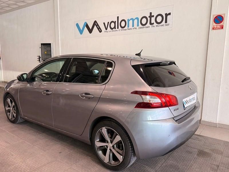 Usado Peugeot 308 Allure 92 CV (67 kW) 2014 Gris / plata Berlina