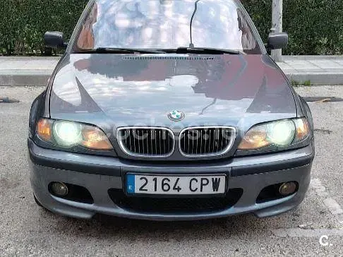 Usado BMW 330 184 CV (135 kW) 2003 Azul Familiar