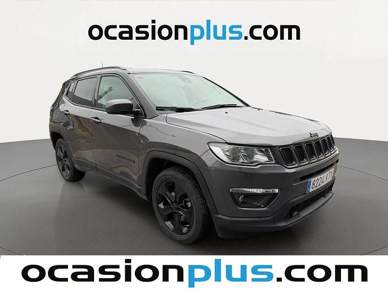 Usado Jeep Compass Night Eagle 120 CV (88 kW) 2019 Gris SUV