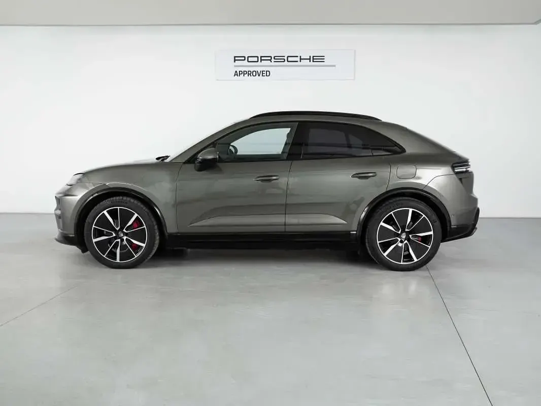 Usado Porsche Macan Turbo 469 kW (639 CV) 2024 Verde SUV