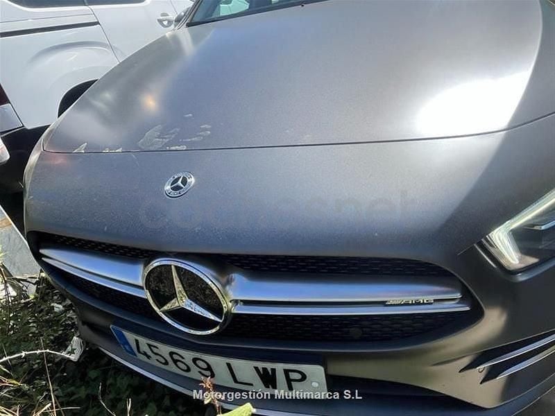 Usado Mercedes A35 AMG 306 CV (225 kW) 2022 Gris / plata Berlina