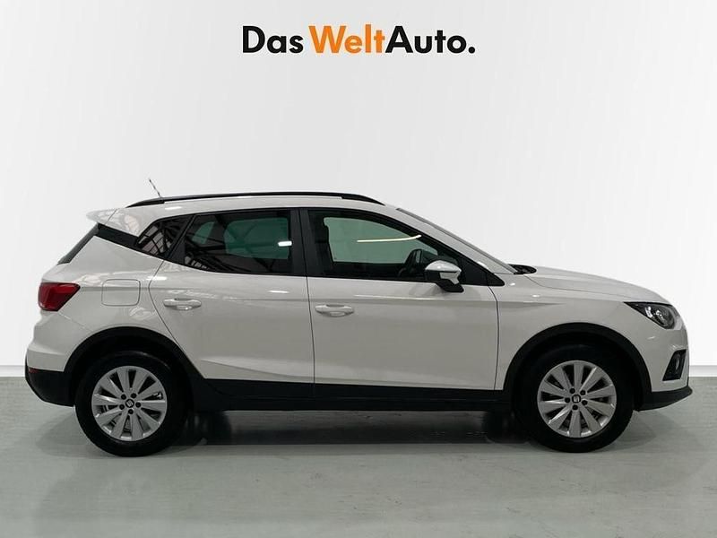 Usado Seat Arona Ecomotive 115 CV (84 kW) 2019 Blanco SUV