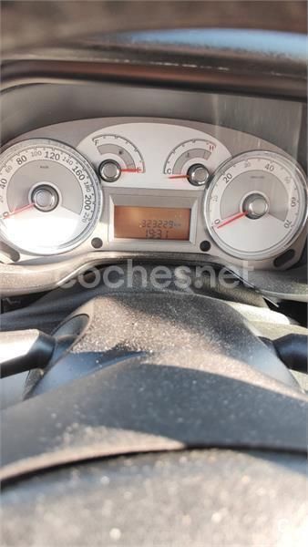 Gris / plata Usado 2007 Fiat Linea Emotion Berlina | 2300 € (Precio justo) - Imagen 1/4