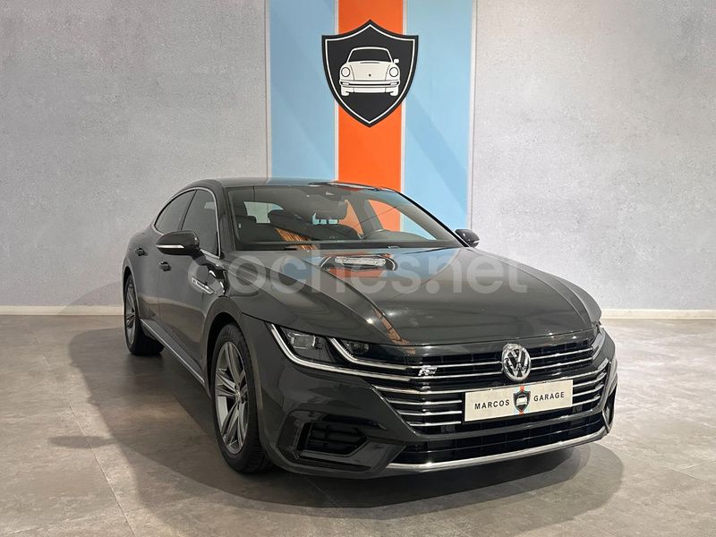 Negro Usado 2019 VW Arteon R-line Berlina | 23.990 € (Buen precio) - Imagen 1/4