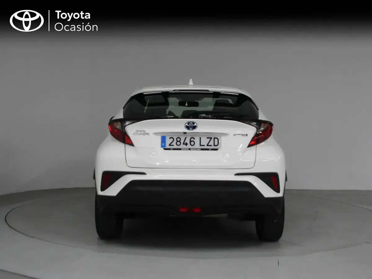 Usado Toyota C-HR Active 122 HP (89 kW) 2022 Branco SUV