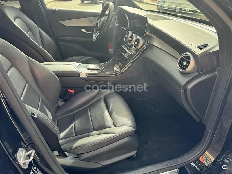 Usado Mercedes GLC300 245 CV (180 kW) 2020 Negro Coupe