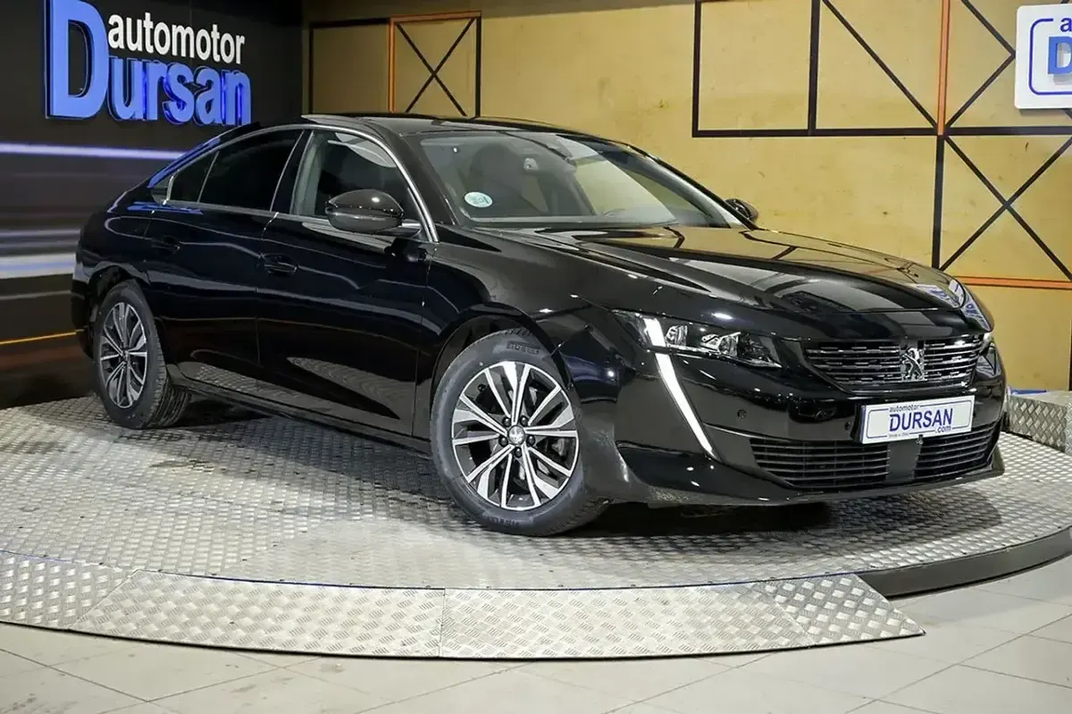 Usado Peugeot 508 Allure 130 CV (95 kW) 2021 Negro Berlina