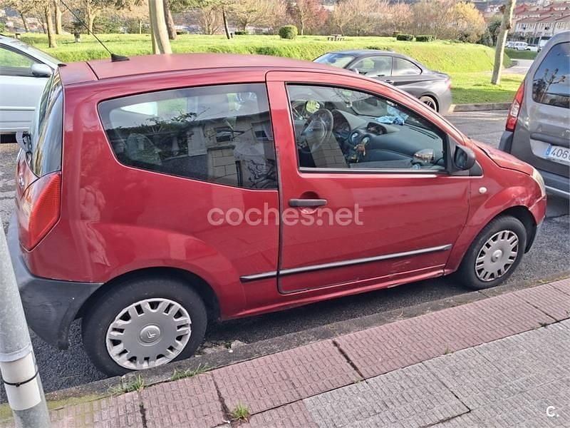 Usado Citroën C2 61 CV (44 kW) 2003 Granate Utilitario