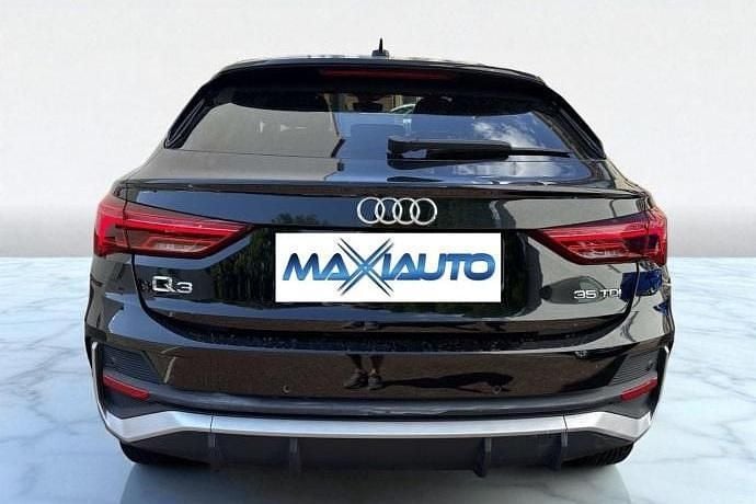 Usado Audi Q3 Sportback S-Line 150 CV (110 kW) 2024 Negro SUV