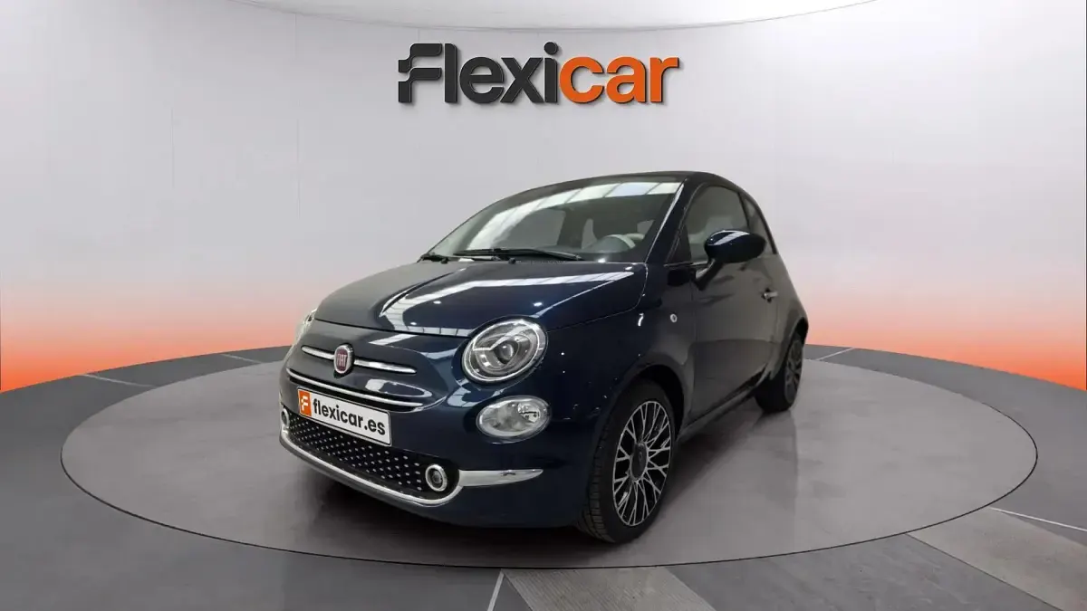 Usado Fiat 500 Dolcevita 71 CV (52 kW) 2023 Azul Berlina