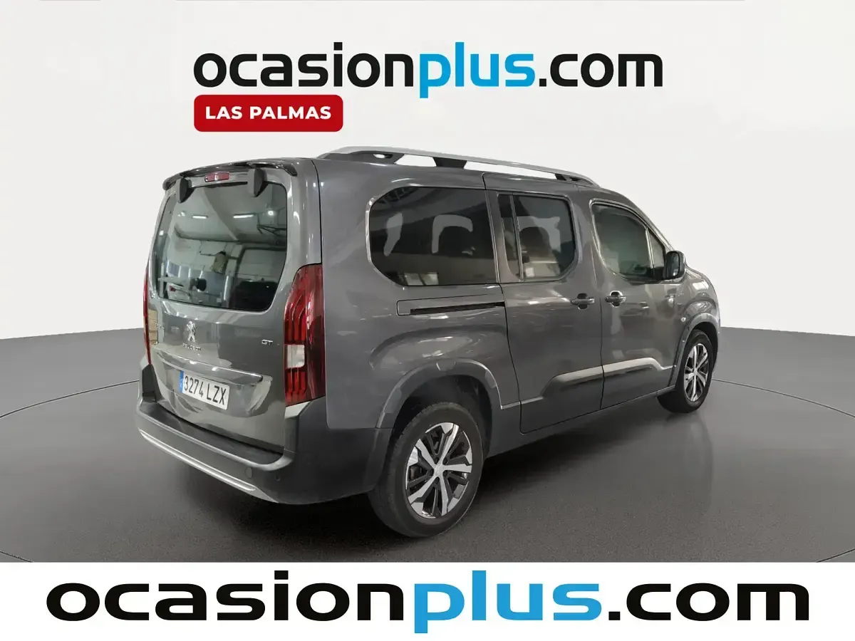 Usado Peugeot Rifter GT 130 CV (95 kW) 2022 Gris / plata Monovolumen