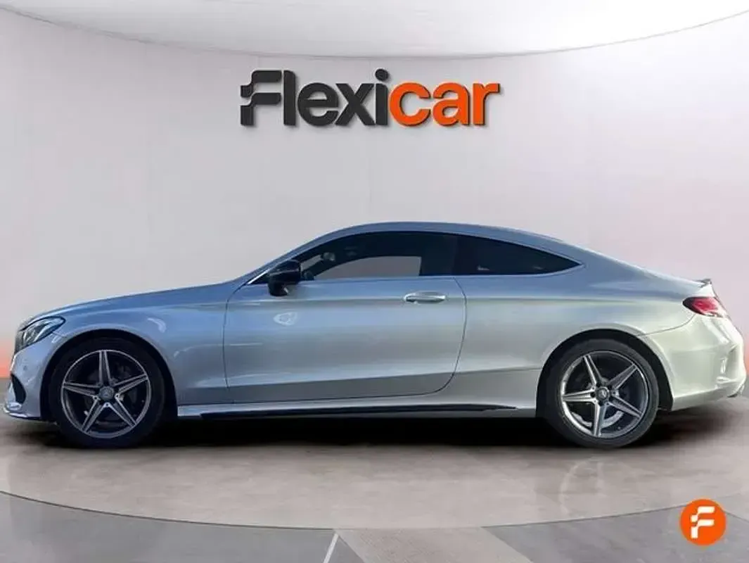 Usado Mercedes C220 AMG line 170 CV (125 kW) 2016 Gris Coupe