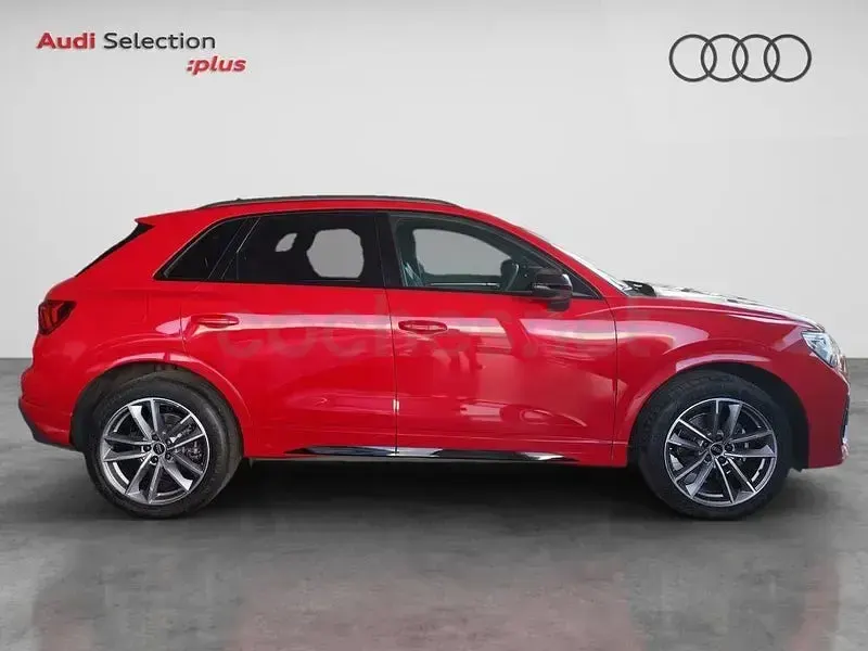 Usado Audi Q3 Ambiente 150 CV (110 kW) 2023 Rojo SUV