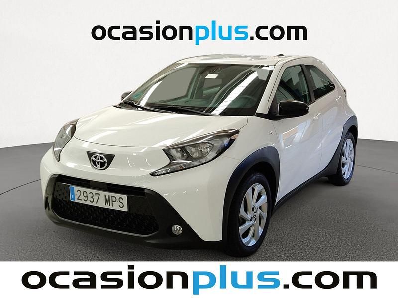Blanco Usado 2024 Toyota Aygo X Play SUV | 12.955 € (Precio justo) - Imagen 1/4